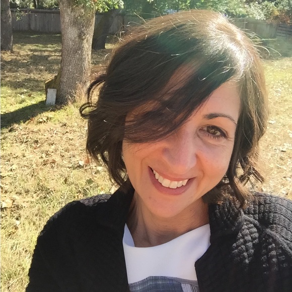 Meet your Posher, Brittany - Picture 2 of 2